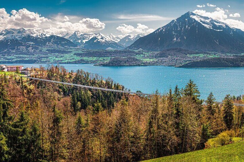 Full-Day Tour Beatus Caves and Lake Thun Cruise 