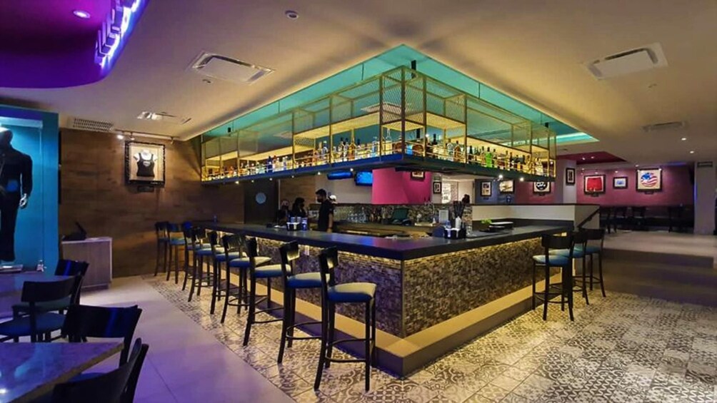 Night City Tour of Cancun and Live Music and Cocktails at Hard Rock Cafe