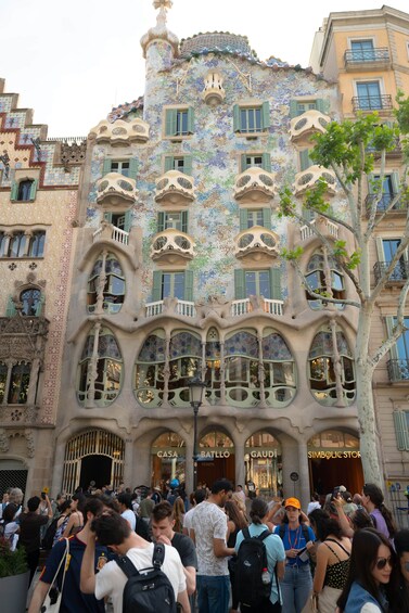 Barcelona Architecture Walking Tour With Casa Batlló Upgrade