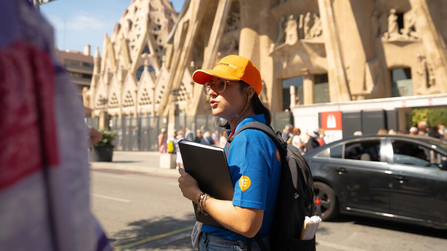 Barcelona Architecture Walking Tour With Casa Batlló Upgrade
