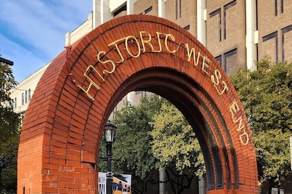 Historic Dallas City centre Solo Self Guided Walking Tour