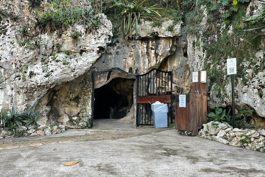 Private Martha Brea and Green Grotto Caves Tour from Montego Bay