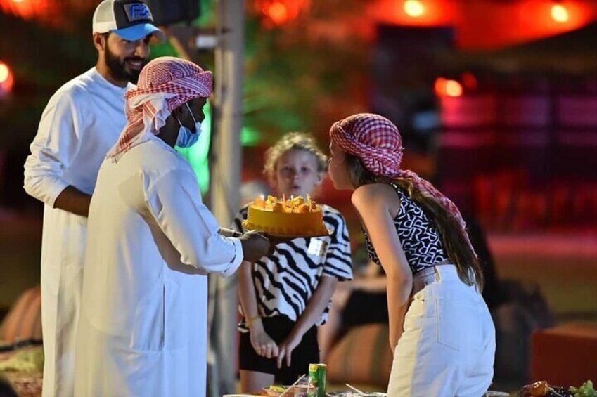 Royal Arabian Evening Desert Safari Dubai With 5 Star Buffet Dinner