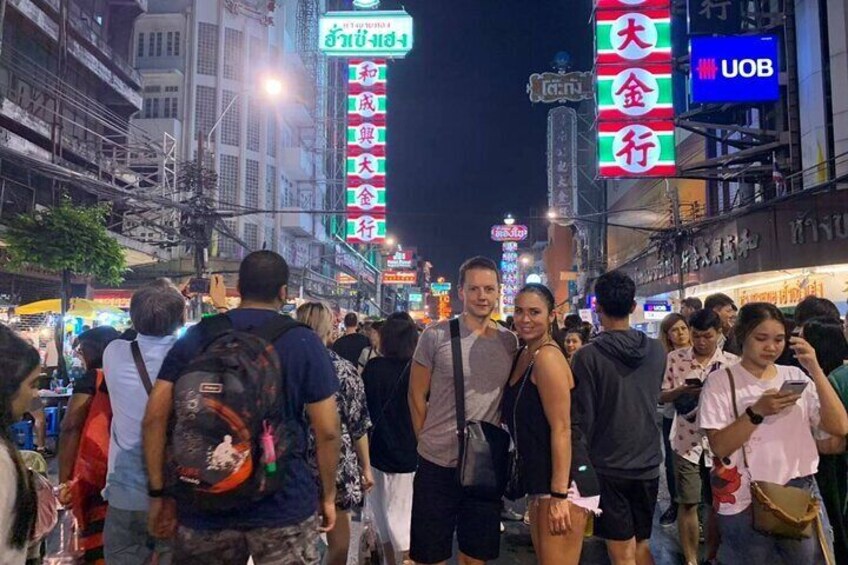 Tuk-tuk tour Bangkok by Night with Chinatown meal and hotel transfers