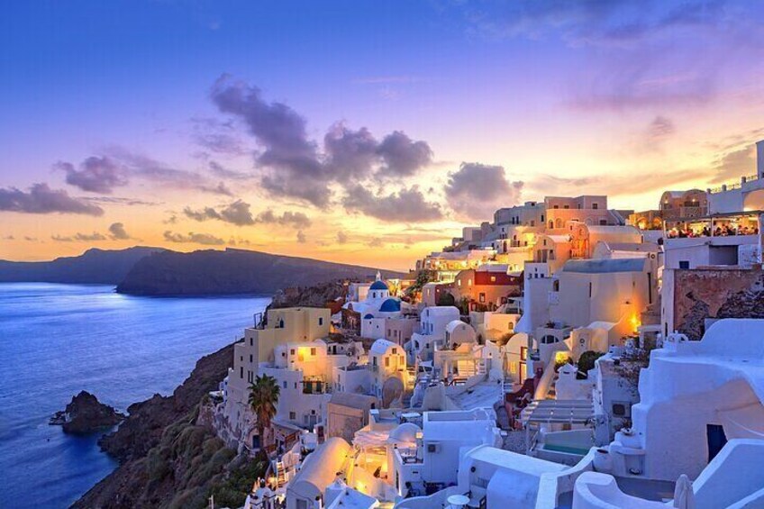 Santorini First-Time Guests Private Tour Sightseeing, excavetions & wine testing