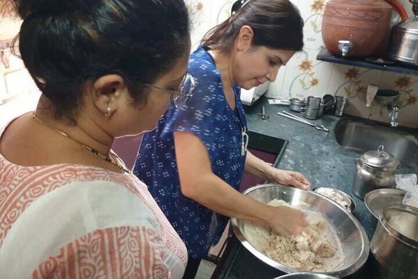 Taste Of India Cooking Class In Mumbai