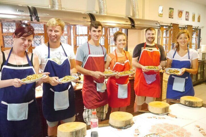 Thai Cooking Class with Local Market Tour in Chiang Mai