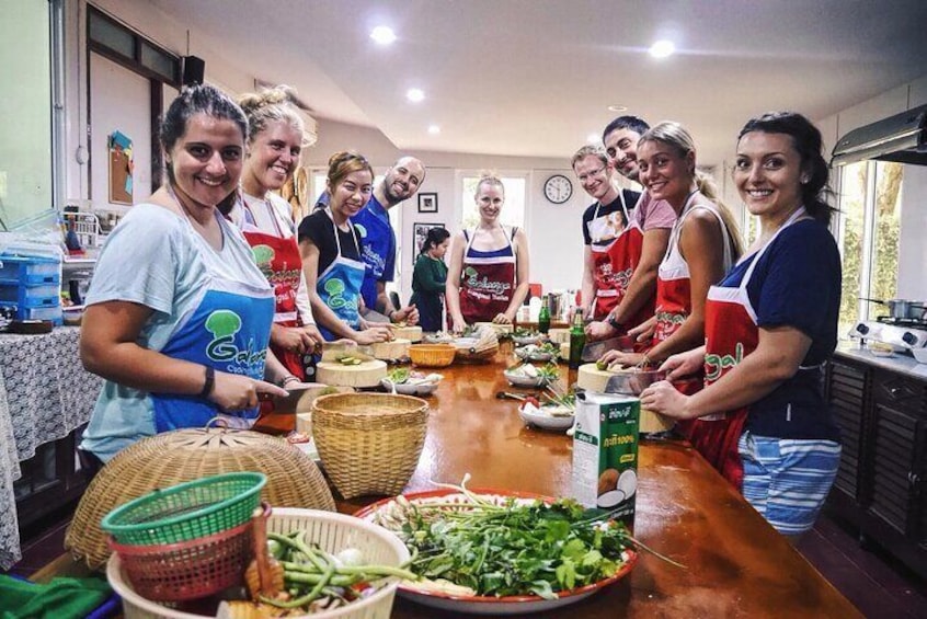 Thai Cooking Class with Local Market Tour in Chiang Mai