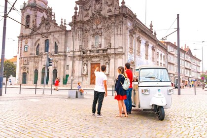 From Leixões: Private Porto Historic Centre Tuk Tuk Tour