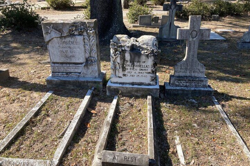 1-Hour Bonaventure Cemetery Golf Cart Guided Tour in Savannah 