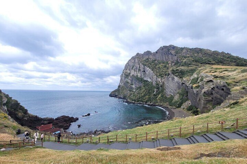 Full-Day Private Jumbo taxi Tour - East of Jeju Island (UNESCO)