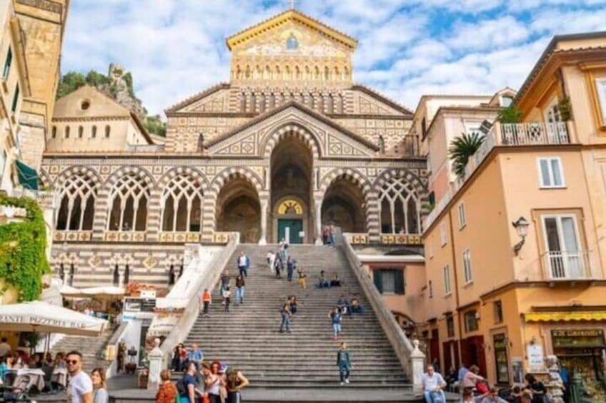Il duomo di Amalfi, noto anche col nome di cattedrale di Sant'Andrea