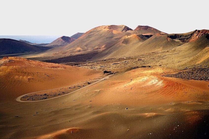 Grand Tour to Timanfaya and Jameos del Agua for cruise passengers