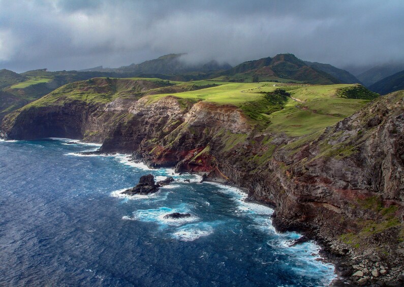 Maui & Molokai Spectacular Helicopter Tour with Landing