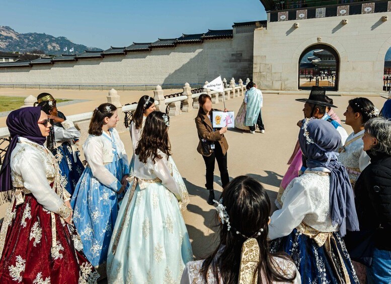 Picture 4 for Activity Seoul: City Hightlights, Palace Tour, and Optional Hanbok