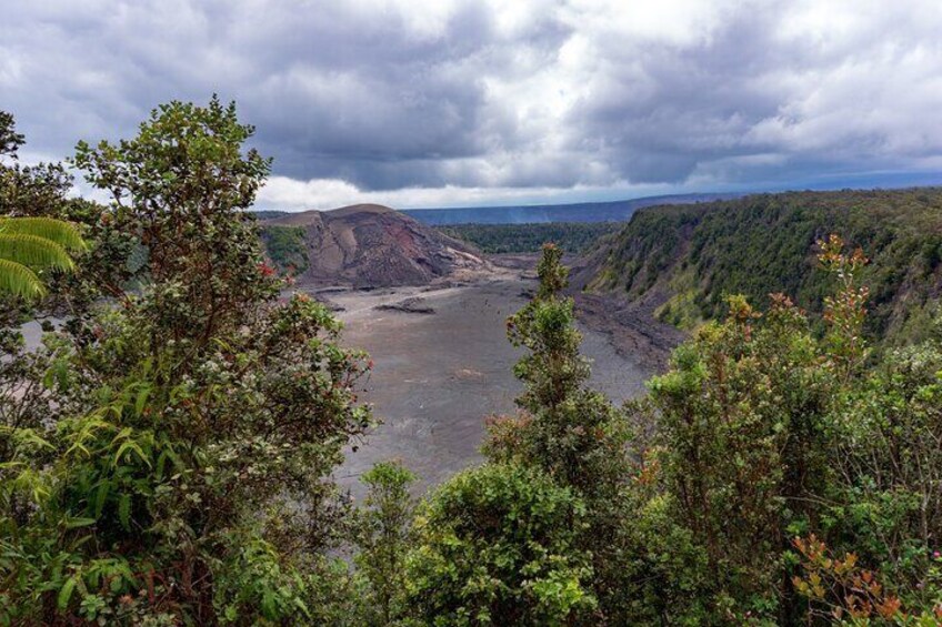 Kilauea Iki volcano rainforest lookout