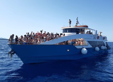 From Lefkimmi: Corfu, Kavos Party Booze Cruise