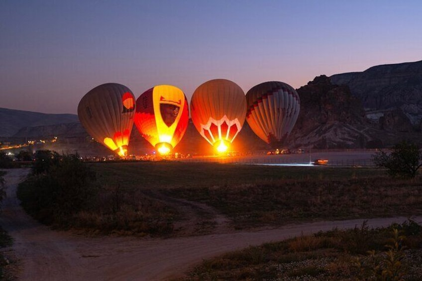 Cappadocia Hot Air Ballon Ride in Medium Basket(28 People)