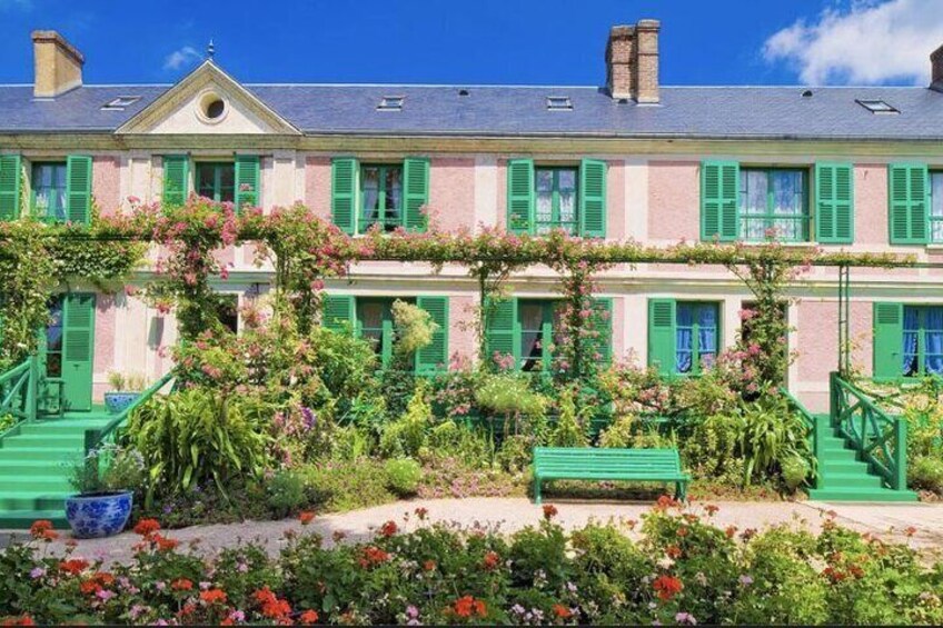 Giverny: Monet's House & Gardens Private Guided Walking Tour