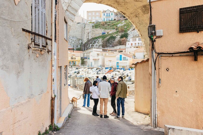 Marseille: Local Neighborhoods Guided Walking Tour