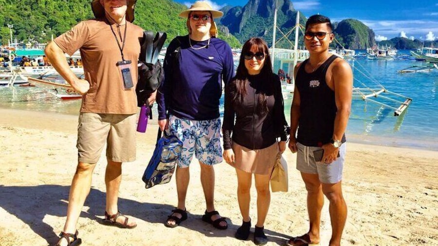 El Nido Tour A - Group w/ Buffet Lunch