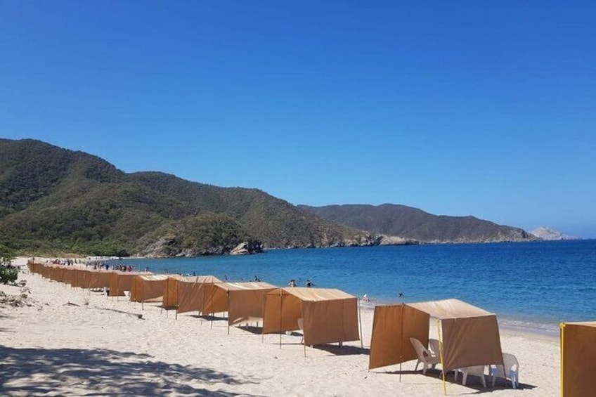 Full Day Tour to Bahía Concha and Tayrona Park with Pickup