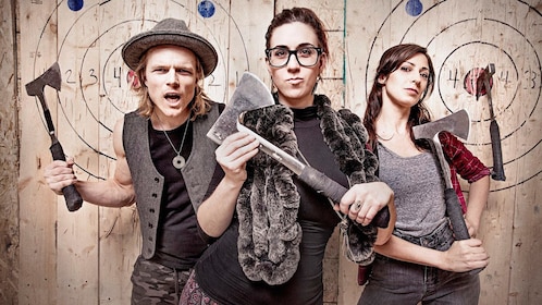 30-Minute Walk-In Axe Throwing Experience Dallas