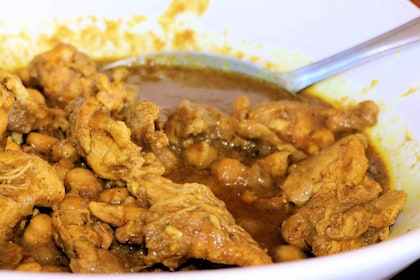 Coordinación de la clase de cocina con curry