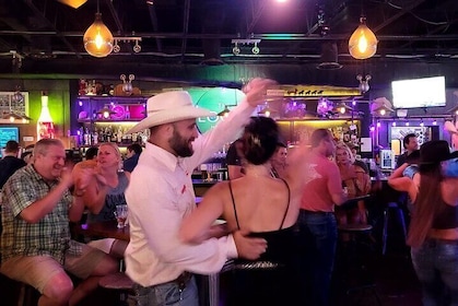 Two Step and Country Swing Dance Class from Nashville