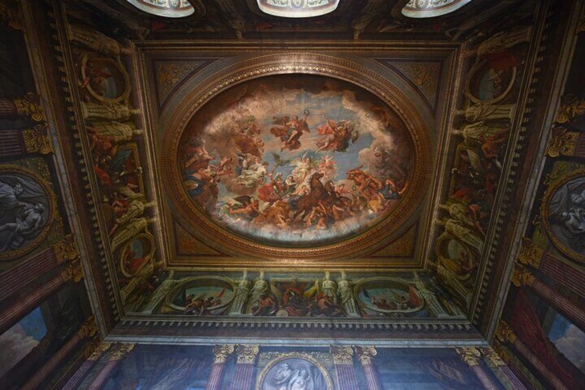 Saloon ceiling