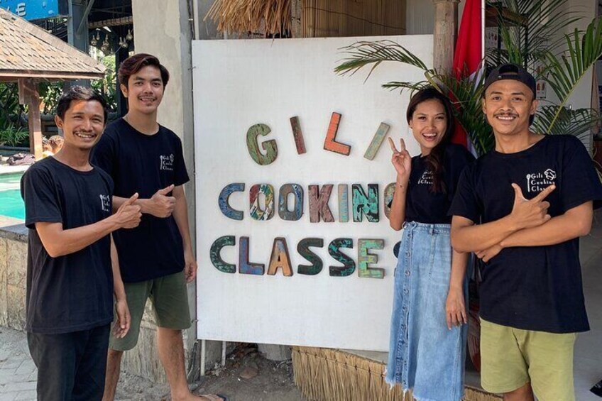 Learn to cook authentic Indonesian food at Gili Cooking Classes