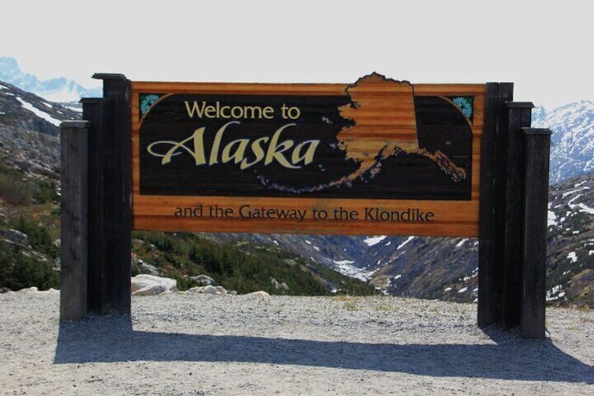 Half-Day Skagway City Tour and White Pass Summit Adventure