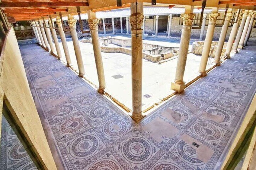 Private Tour to the Villa Romana del Casale and the Valley of the Temples
