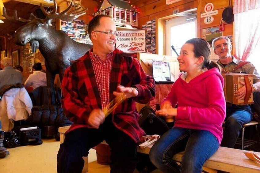 Full Day Sugar Shack Maple Syrup Tour in Trois-Rivières