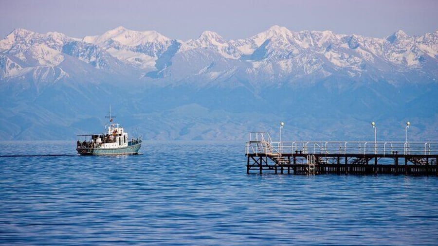 One-day adventure to the stunning Issyk Kul lake