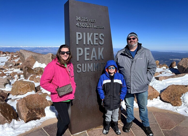 Picture 2 for Activity Colorado Springs: Pikes Peak Jeep Tour