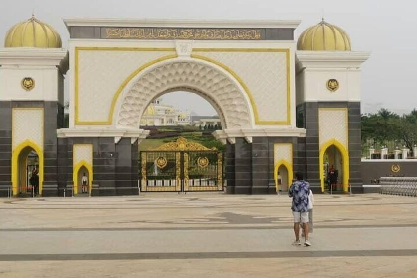 King Palace (Istana Negara)