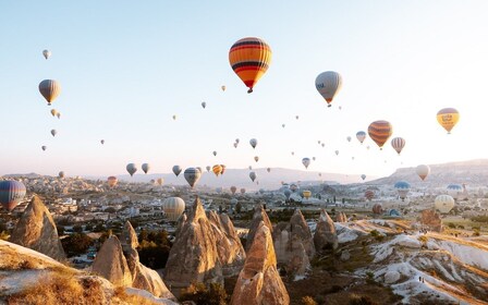 イスタンブール：飛行機で行くエフェソス、パムッカレ、カッパドキア8日間の旅