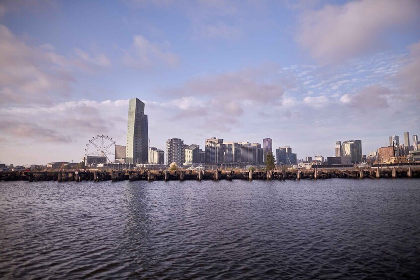 Melbourne: Golden Hour Cruise