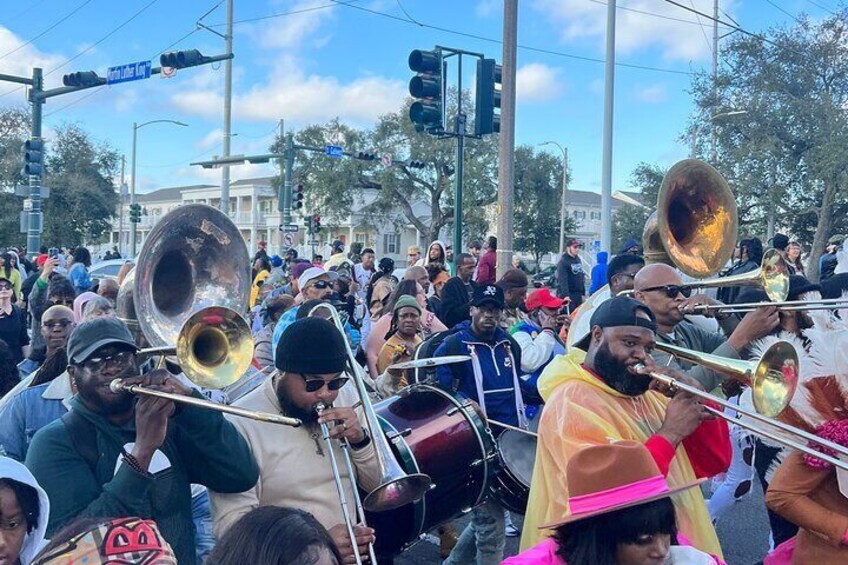 Half-Day Private Nola Culture Second Line Tour and Music Experience