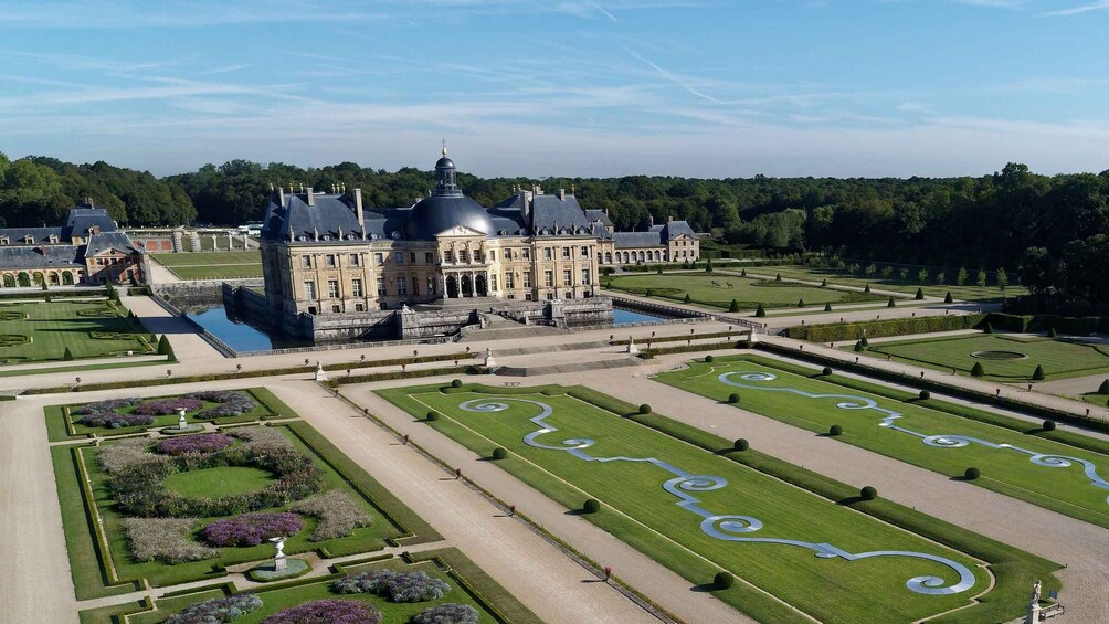 Picture 4 for Activity Vaux le Vicomte Chateau Entry Ticket and Chateaubus Transfer