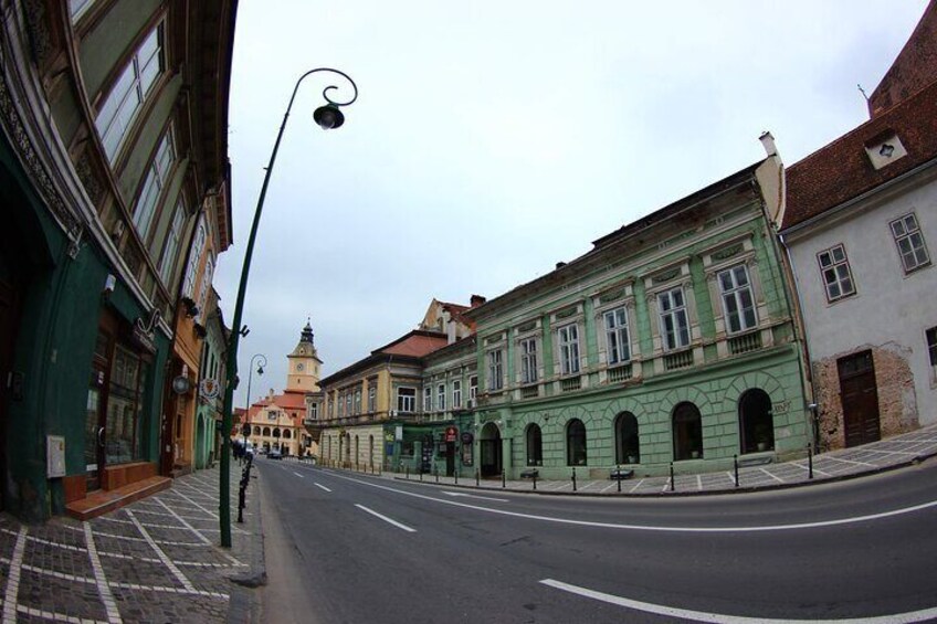 Small-Group Brasov-CROWN City Evening Tour with wine