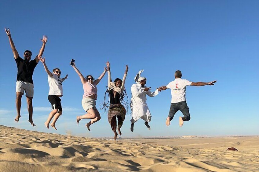From Siwa: Sunrise Desert Safari tour by 4X4 with Sand boarding