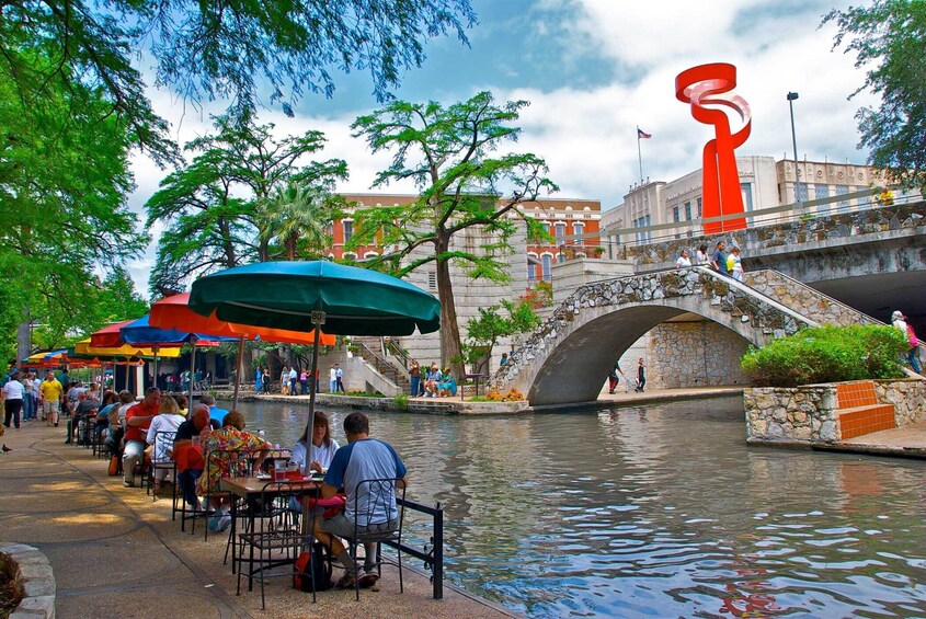 San Antonio Best of Riverwalk Food Walking Tour