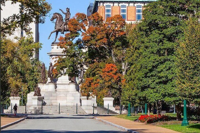 The Washington Monument 
Capitol Square