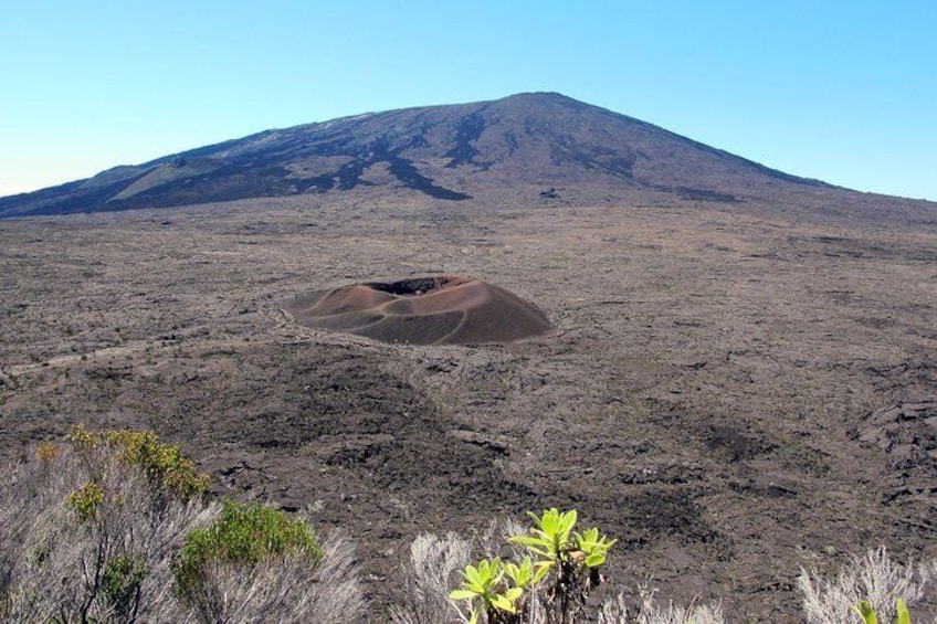 Hike: On the Piton de la Fournaise volcano