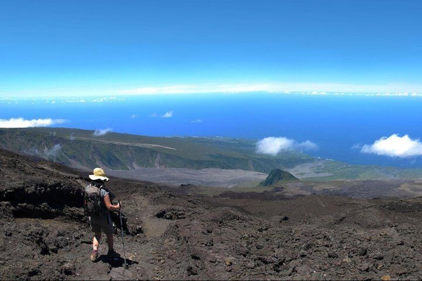 Hike: On the Piton de la Fournaise volcano