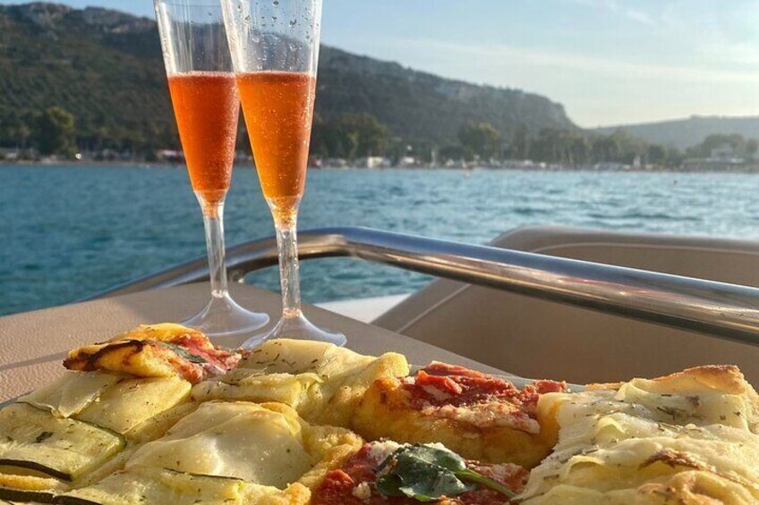 Aperitif at sunset by boat in Cagliari