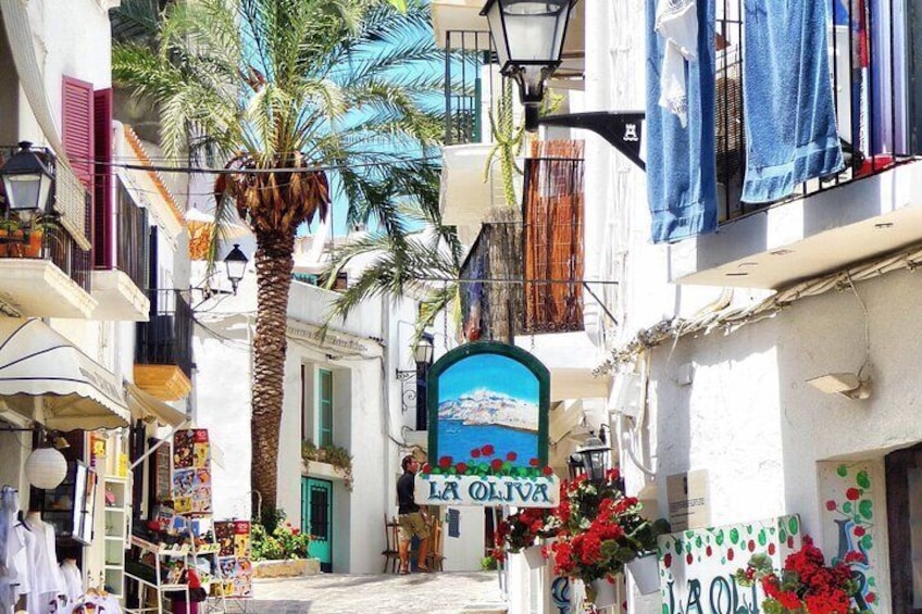 Ibiza 'Hidden Gems' by City Break - walking tours made fun!