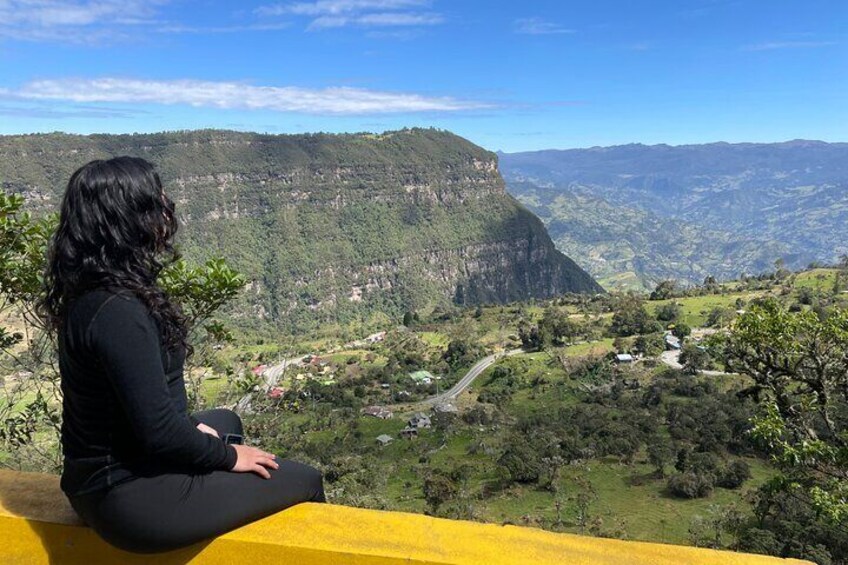 Hike to the highest waterfall in Colombia La Chorrera